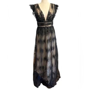 Soieblu dress floor length lace w/full lining zipper deep V-neckline Sz Med NWT